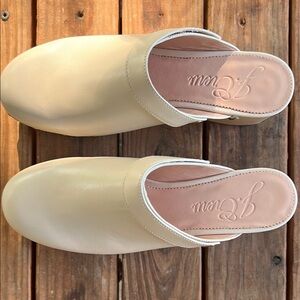 J Crew Grace Cream Leather Women's Mules Size 10.5 Brand New